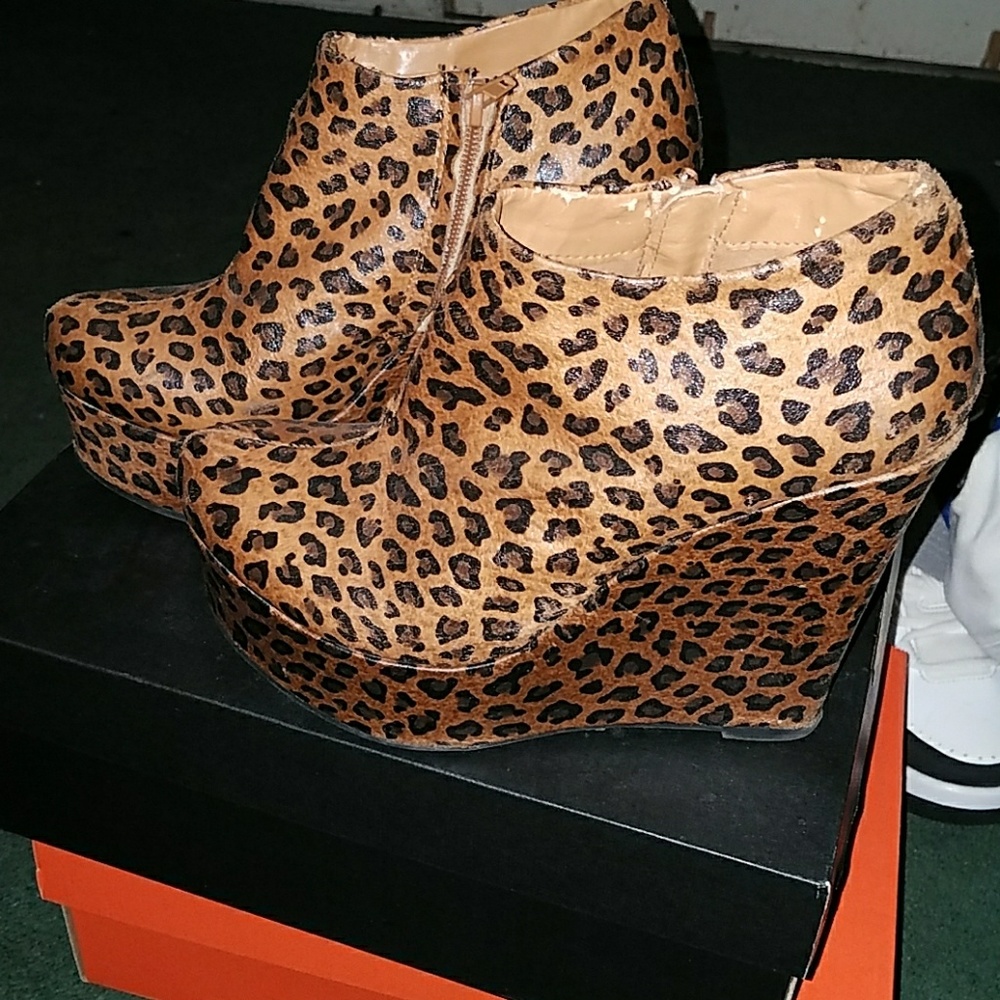 Forever 21 platform booties